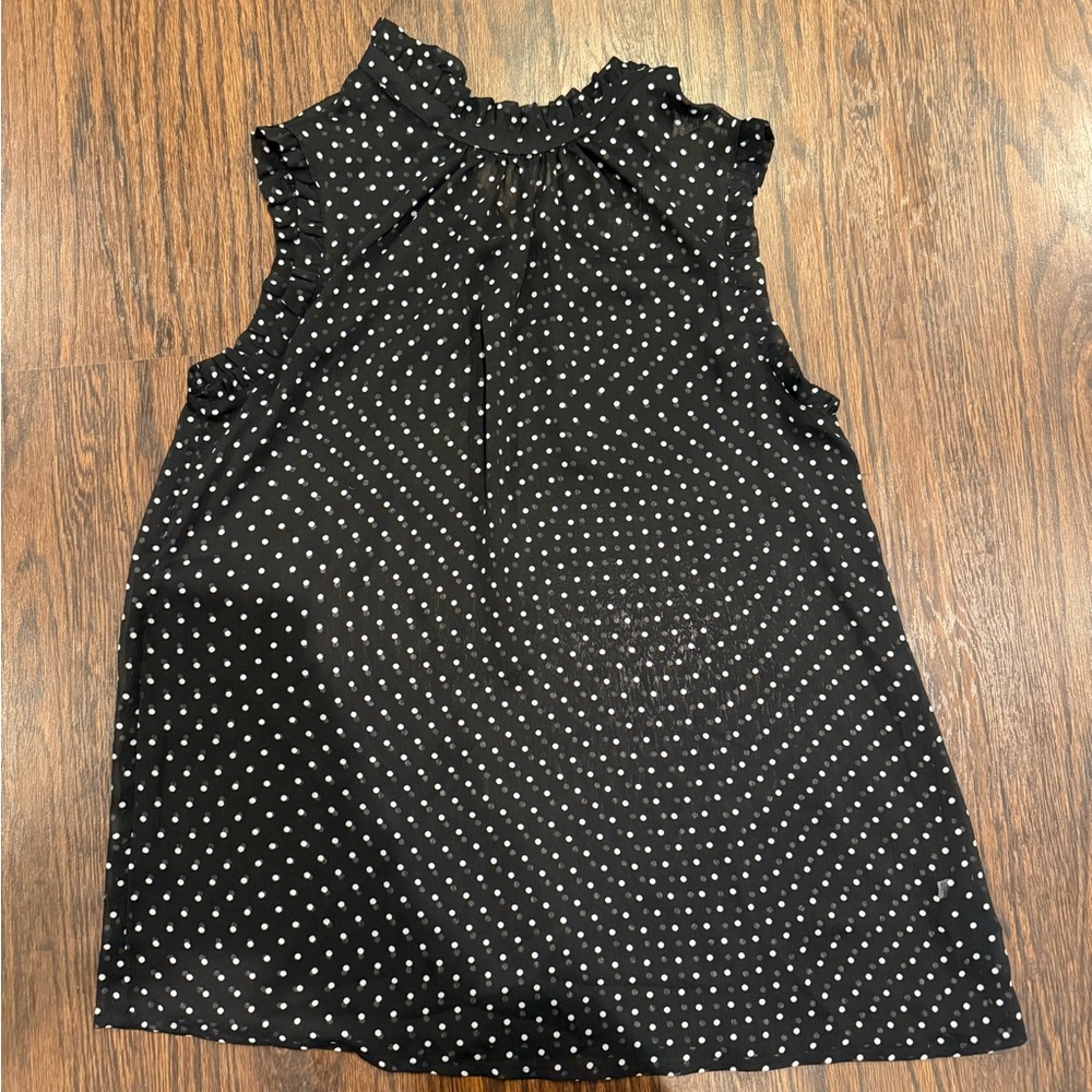 Sleeveless blouse